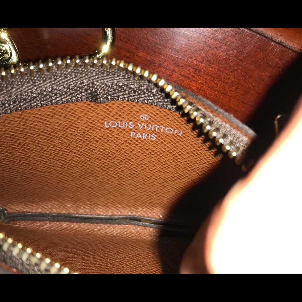 Louis Vuitton monogram key pouch cles BNIB - Picture 5 of 7